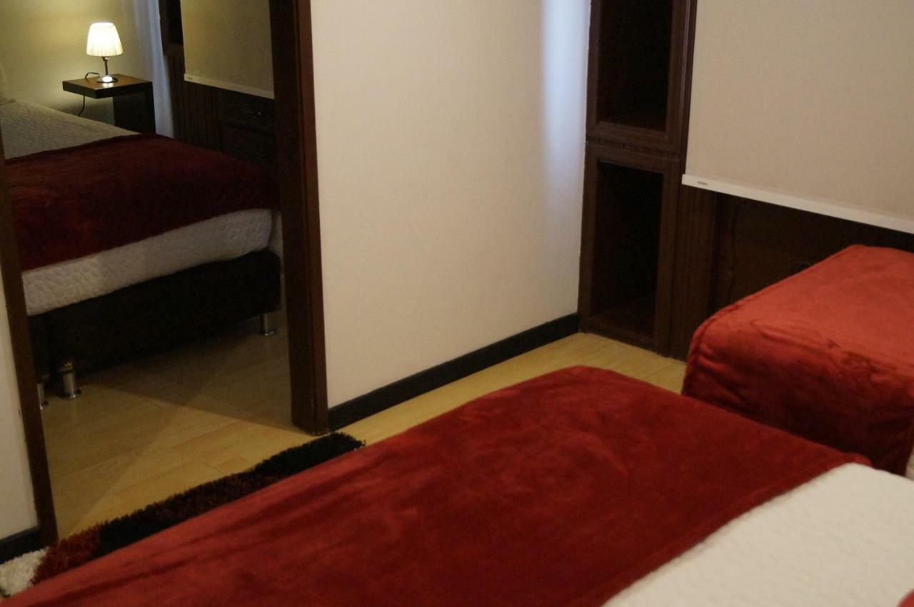 Hotel San Angel Corferias Bogotá Exteriör bild